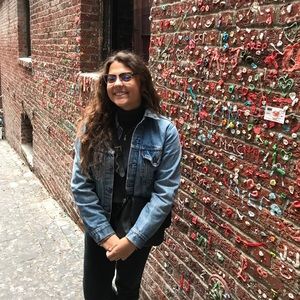 Meet your Posher, Brianna